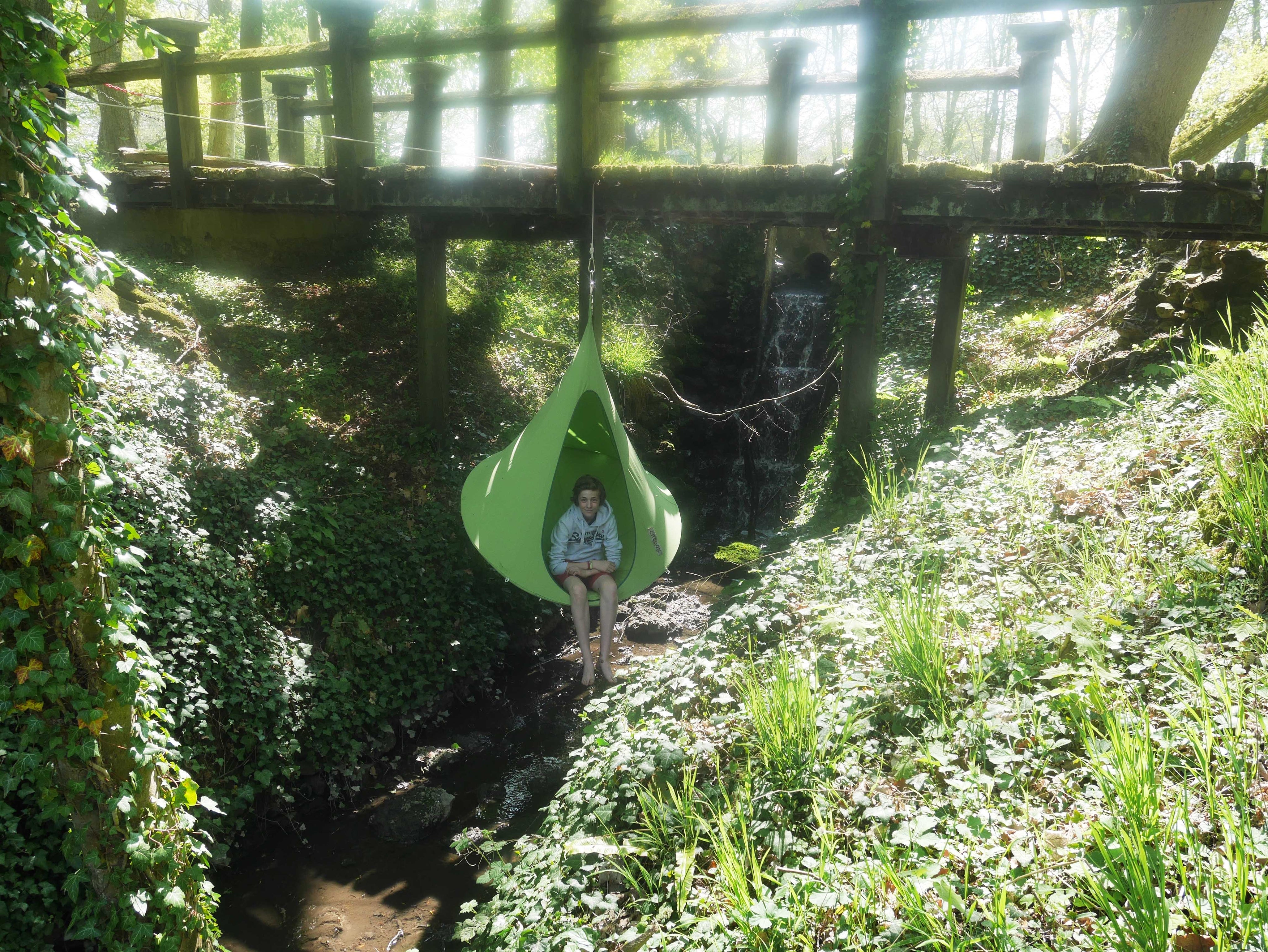 Single Cacoon - Leaf Green